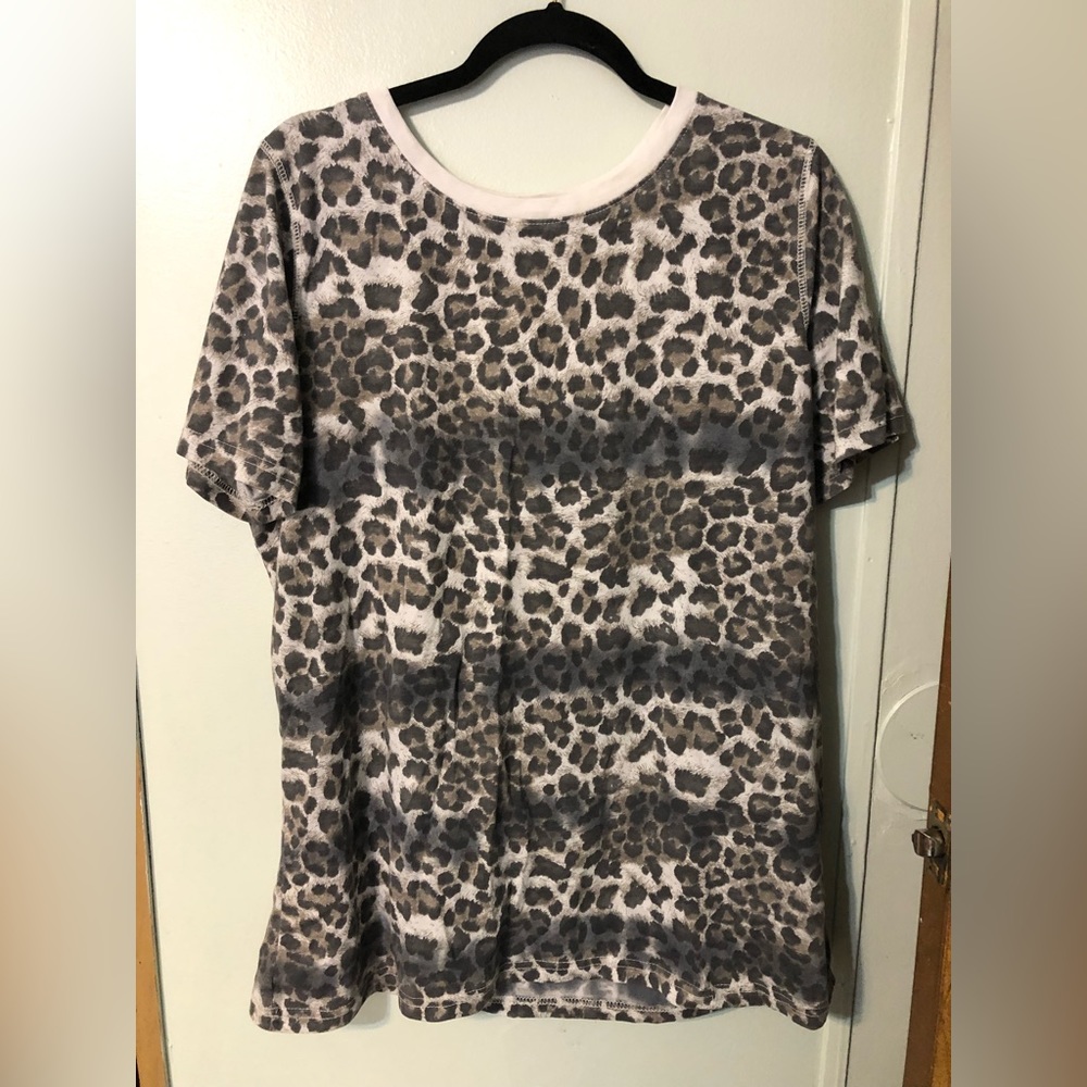 Women’s T-shirt